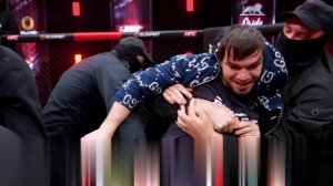⚡Залик кинулся на Акаба и вызвал на бой.