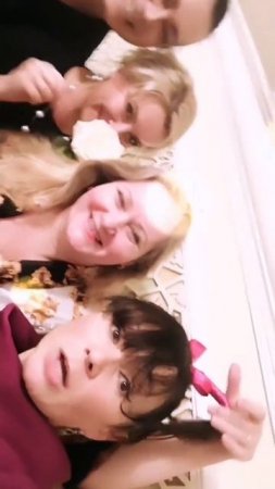 Игорь и Алла Наджиевы, Марина Павлова и Джульетта в ресторане Гладиатор