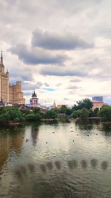 Если вы четвертый день не высыпаетесь, значит сегодня смотреть онлайн