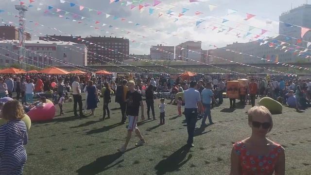 Норильск / гастрономический фестиваль / стадион Заполярник
