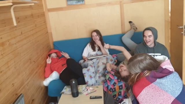 Жизнь до карантина: Москва, Дубай и приколы смотреть онлайн