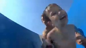 Мистер Макс  идём в Аквапарк Одесса катаемся на горках Have fun in Aquapark Odessa