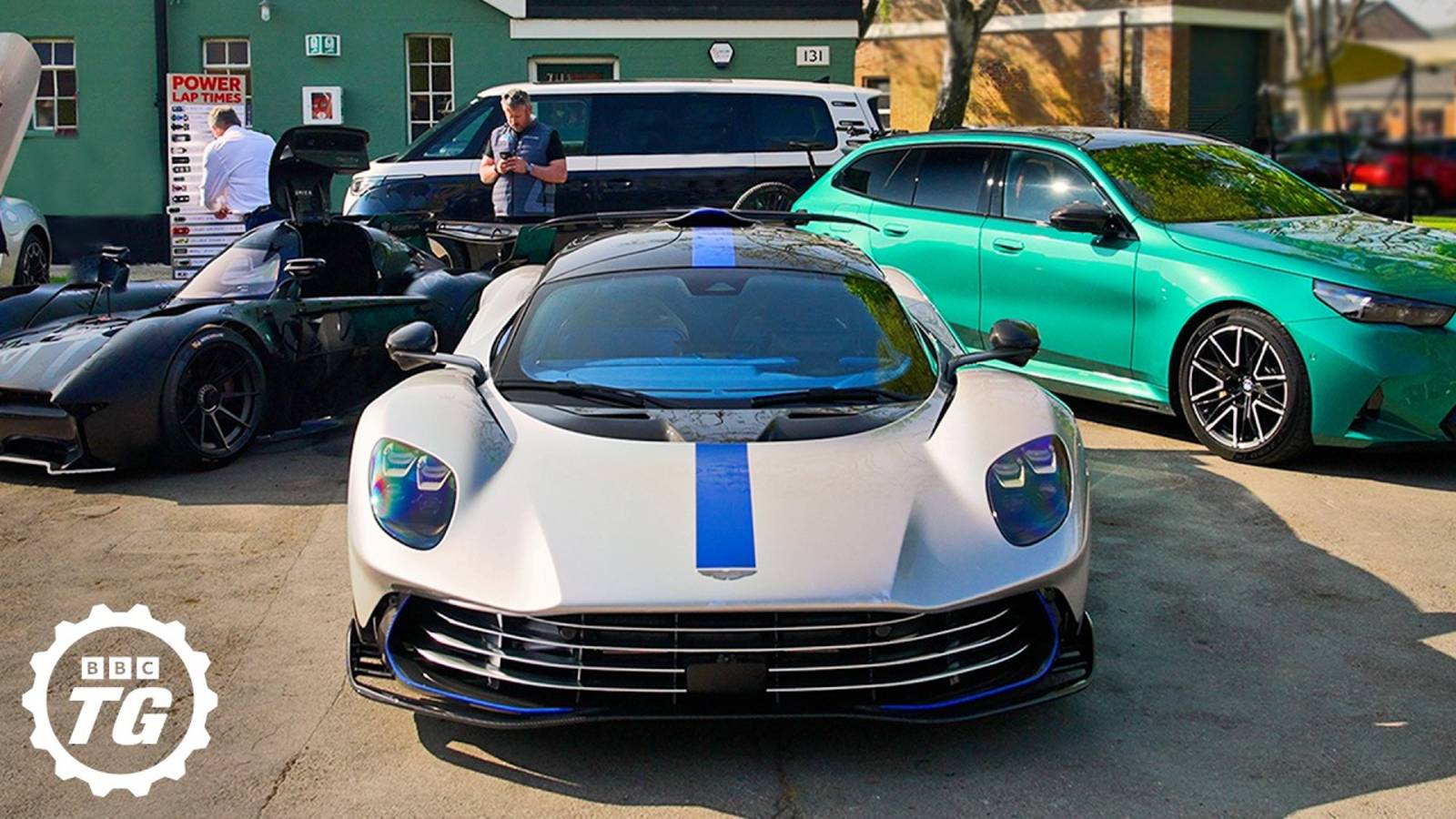 Top Gear: Британцы ВПЕРВЫЕ увидели Aston Martin Valhalla! Мнения публики
