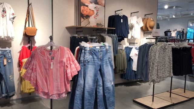 Распродажи в Лапеенранте! Lindex, Kappahl, Koskimies,Moda, H&M,New balance! смотреть онлайн