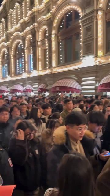 🇨🇳Китайцы заполонили центр Москвы🇨🇳