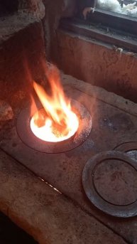 Третий раз лью оливковое масло в Огонь во славу Афины ?