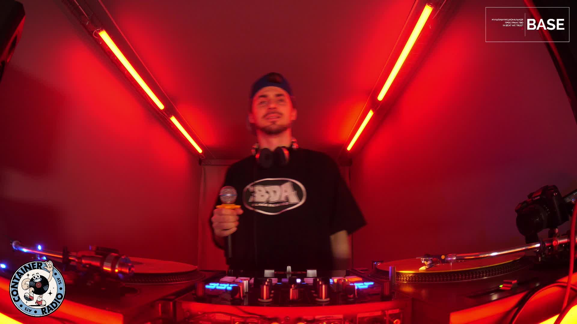 CONTAINER RADIO Live Stream - HIP HOP DAY: ANTONE ДОБРО, ORIGINAL DEE (2025-05-06)