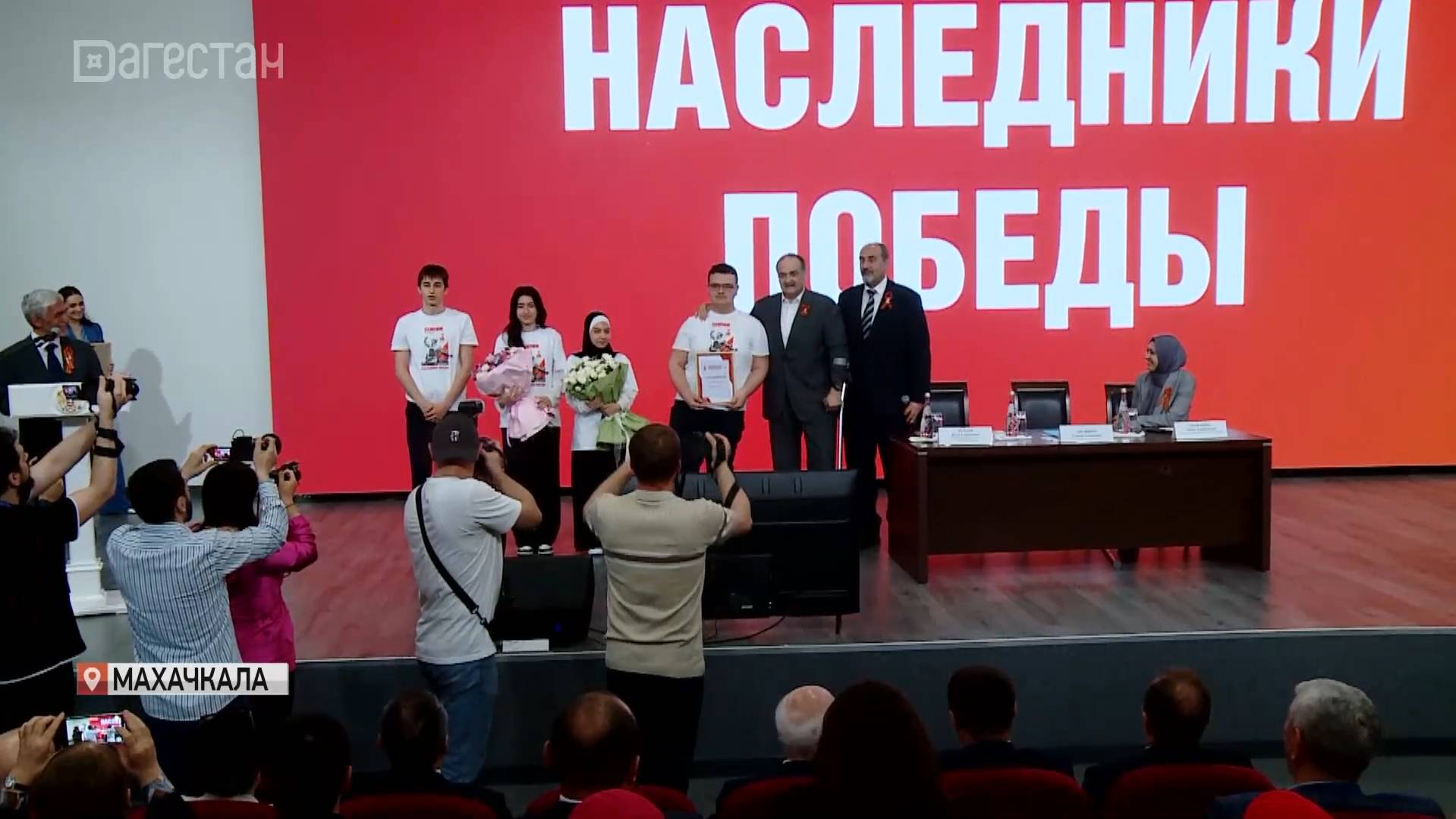 Сергей Меликов наградил победителей интеллектуальной игры «Наследники победы»
