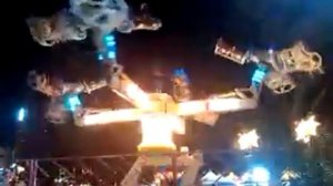 Аттракцион в парке Геленджика - респект смельчакам!