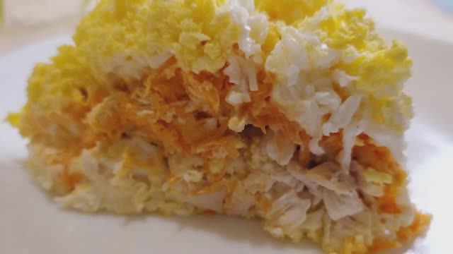 БЫСТРЫЙ И ВКУСНЫЙ САЛАТ🔥🔥 СЛОЕНЫЙ САЛАТ С КУРИЦЕЙ И МОРКОВЬЮ🔥🔥