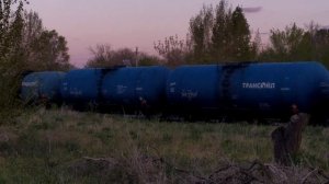 2ТЭ25Км - 0311 с наливным поездом.