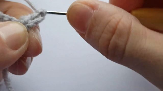How to make a front past double crochet (как связать выпуклый столбик с накидом)