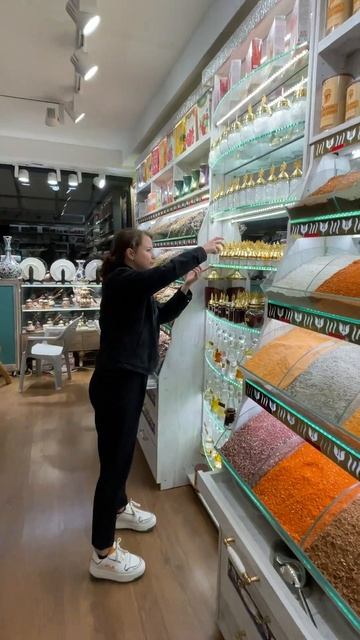 Удивительная лавочка чудес в Стамбуле, попал туда и там исчез #shorts #Сорокина смотреть онлайн