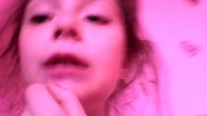 НЕ НАДО УВЕЛИЧИВАТЬ ГУБЫ ДЕТЯМ!!!!!