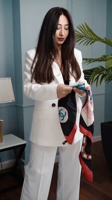 3 scarf,3 looks #мода #fashion #dailylook #шарфы #shorts смотреть онлайн