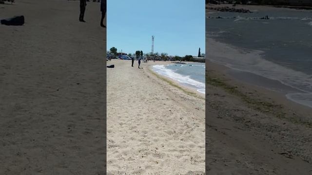 Центральный пляж Ейска сегодня 6 мая 2025, море в Ейске штормит, ветер, чемпионат по виндсерфингу