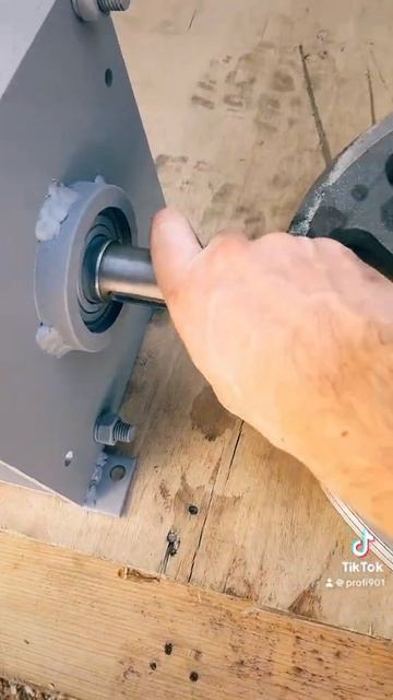 Подрібнювач до 50 мм одновальний #дробилка #веток #дров? смотреть онлайн