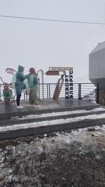 Сурикат Семён на Эльбрусе. Высота 3847 м. 26.06.24 г. смотреть онлайн