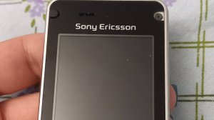 Телефон Sony Ericsson Z770i