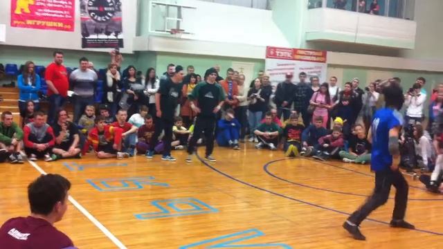 Tim vs Чёрный смотреть онлайн