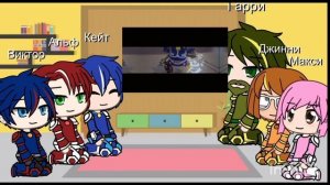 Реакция робот поездов на видео про них