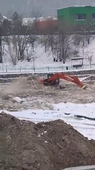 C Сибири на Тюмень и область идут Астрономические 10 миллиардов тонн воды.Регионы Урала ушли под Во