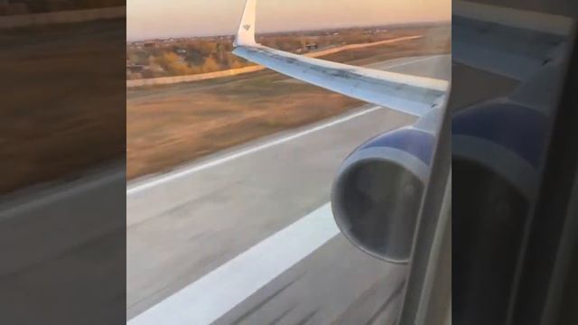 Посмотрите какой рассвет в Якутске 😍 и посадка в конц смотреть онлайн