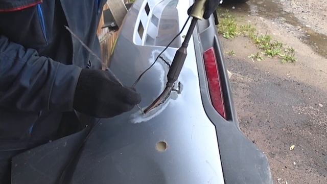 Ремонт бампера автомобиля после неумелого вмешательства дилетантов смотреть онлайн