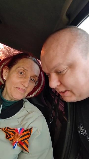 Забыл ключи у тёти Оли дома 🤦 сидим курим, думаем что делать 🤷