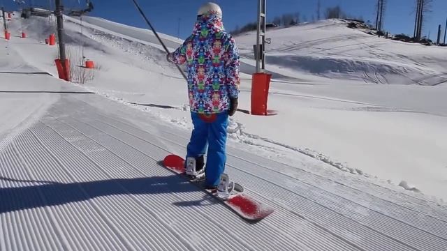 Как подниматься на подъемнике на сноуборде? Ловим бугель. смотреть онлайн