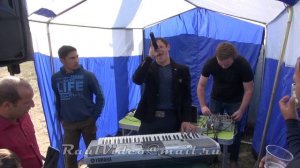 Цыган Забар исполняет песню 005. Чистые пруды