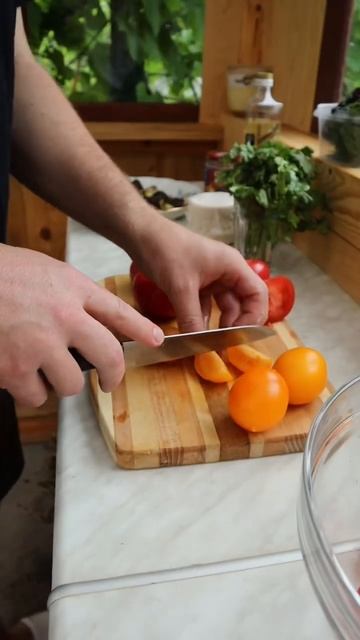 САЛАТ С БАКЛАЖАНАМИ И С АДЫГЕЙСКИМ СЫРОМ! #баклажаныре смотреть онлайн