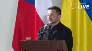 ❗️Кокаиновый выступил на трибуне и сообщил, что Россия планирует провокацию на 9 мая.