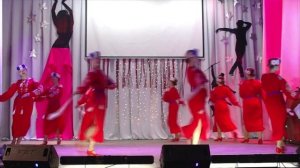 Танцевальная композиция "Ромашки - васильки"