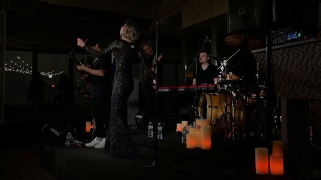 River (Bishop Briggs Cover) – Яна Ясакова – 19.02.22 – Omega Rooftop (Moscow 🇷🇺 Russia).