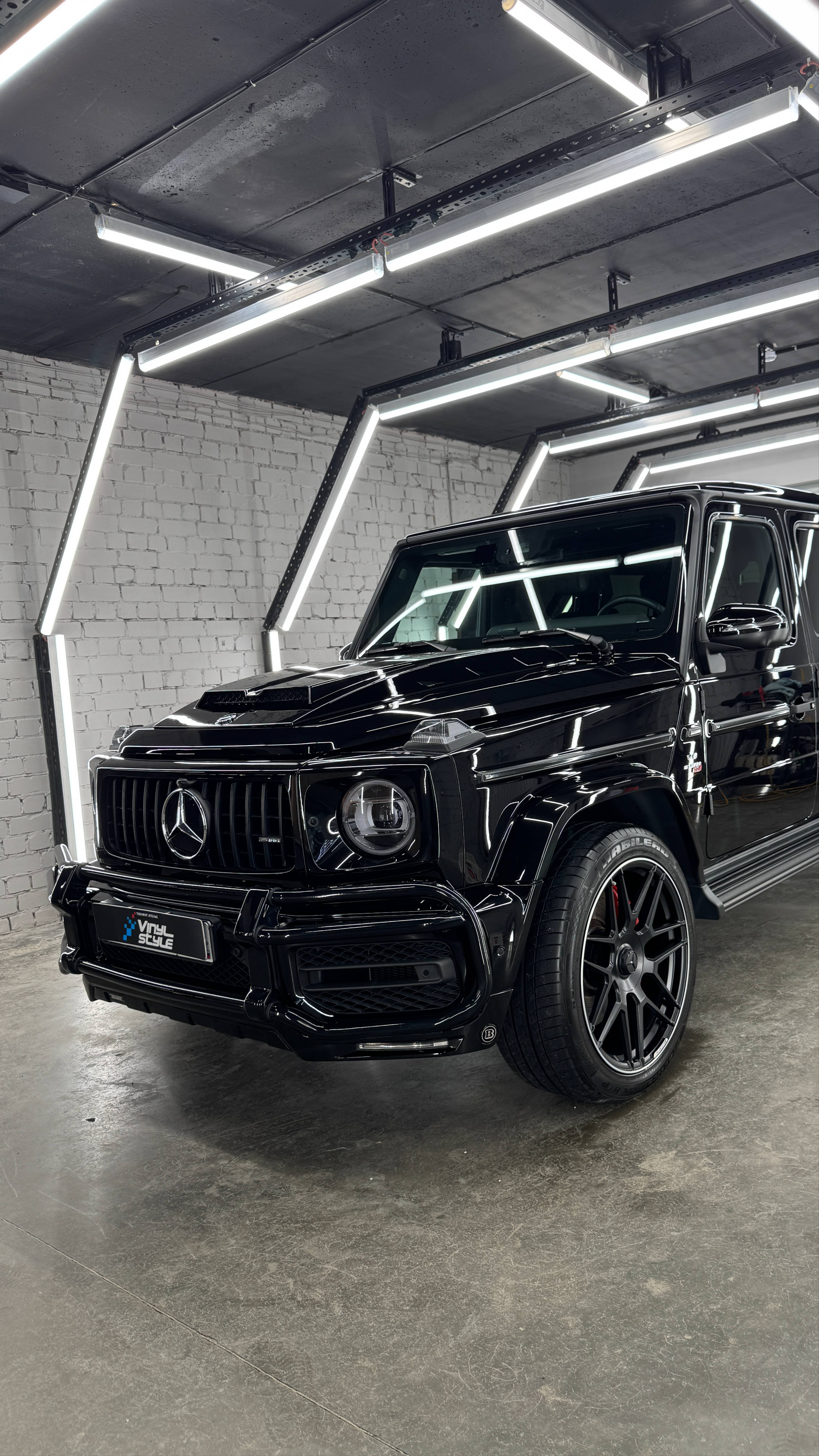 Mercedes Benz G-класса - полировка кузова, покраска дисков, порогов, накладок, нанесли керамику