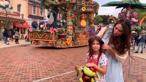 ДЕНЬ 1 В ДИСНЕЙЛЕНДЕ! САМЫЙ КРАСИВЫЙ ПАРАД / Disney Princess Party Parade Festival