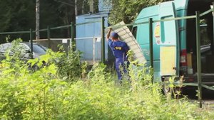Забор из профнастила, установка забора из профнастила / монтаж забора из профнастила