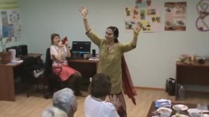 индийский танец  "Джими" исполняет Осипова Т.