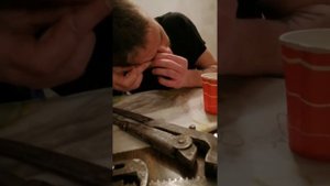 выпал глаз 🥴