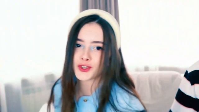 Вэлл поприветствовалась в видео милса смотреть онлайн