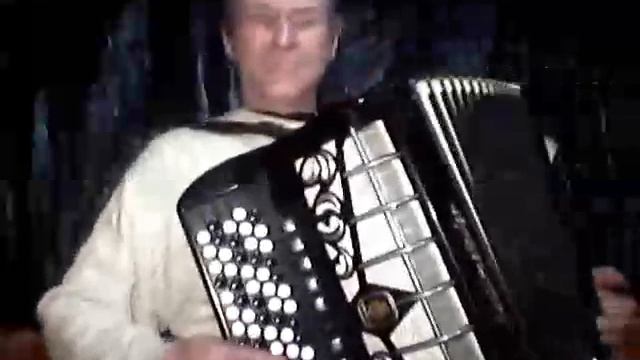 Наигрывает Владимир Тарабычин на тему народной песни ПРИ ЛУЖКЕ смотреть онлайн