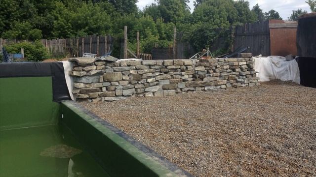 Био-Пруд с водопадом-гротом