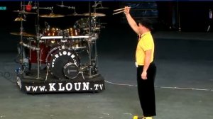 Клоун Владимир Дерябкин. Барабаны. The 3rd China International Circus Festival Act