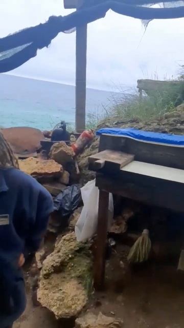 У ТОЛИКА....местный АБОРИГЕН...8 лет в этом ТЕРЕМЕ....!!!!🙃 смотреть онлайн