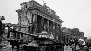 Шойгу: попытки принизить вклад СССР в Победу обречены на провал