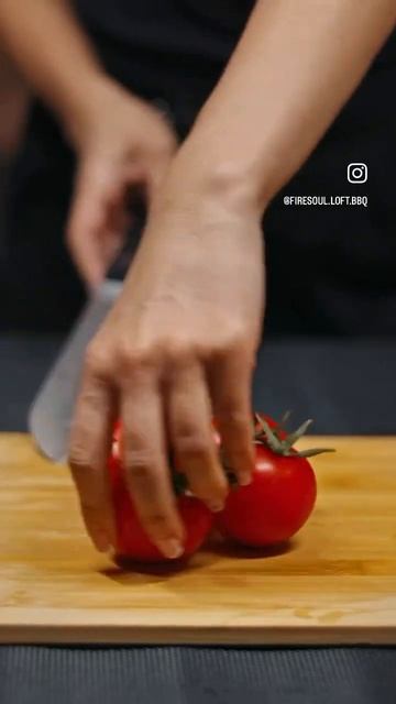 Burger pprepearing with Firesoul #firesoul #рецепты #мангал #кулинария #bbq смотреть онлайн