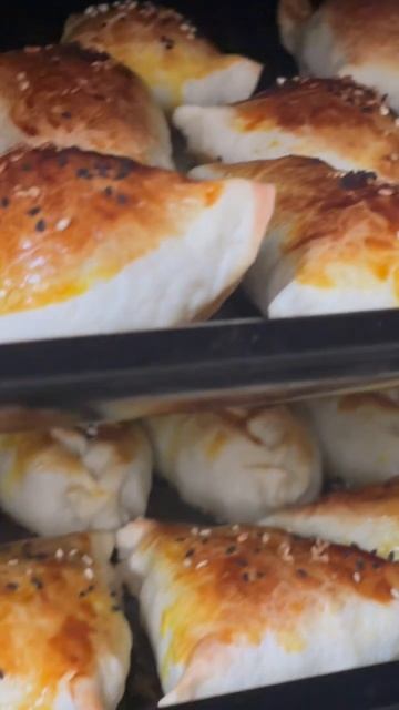 Самсы в духовке #сочный #вкуснаяеда #домашняяеда смотреть онлайн