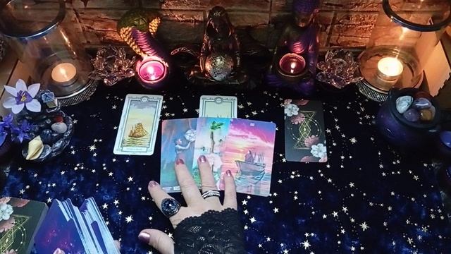 КАКИЕ ТРИ ЗНАКА СТАНУТ ПОДСКАЗКОЙ О ТОМ, ЧТО НАЧАЛИСЬ ПЕРЕМЕНЫ К ЛУЧШЕМУ? #ТАРО РАСКЛАД ГАДАНИЕ