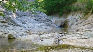 Водные потоки горных ущелий   / АСМР / Для медитации и отдыха / Звуки горной реки / эпизод 1